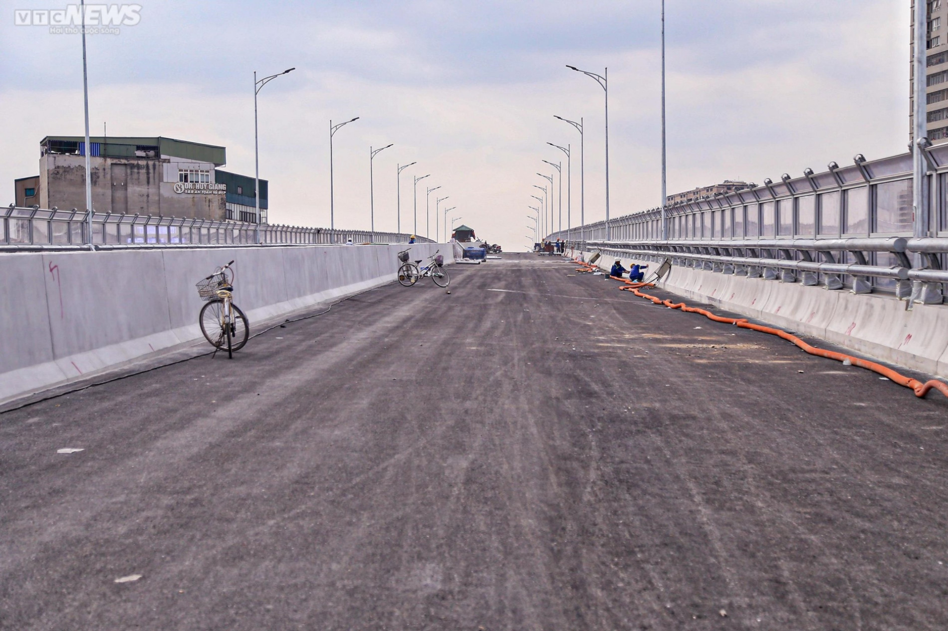 Diện mạo cầu cạn 10.000 tỷ đồng đi qua 4 quận Hà Nội trước ngày thông xe - 5