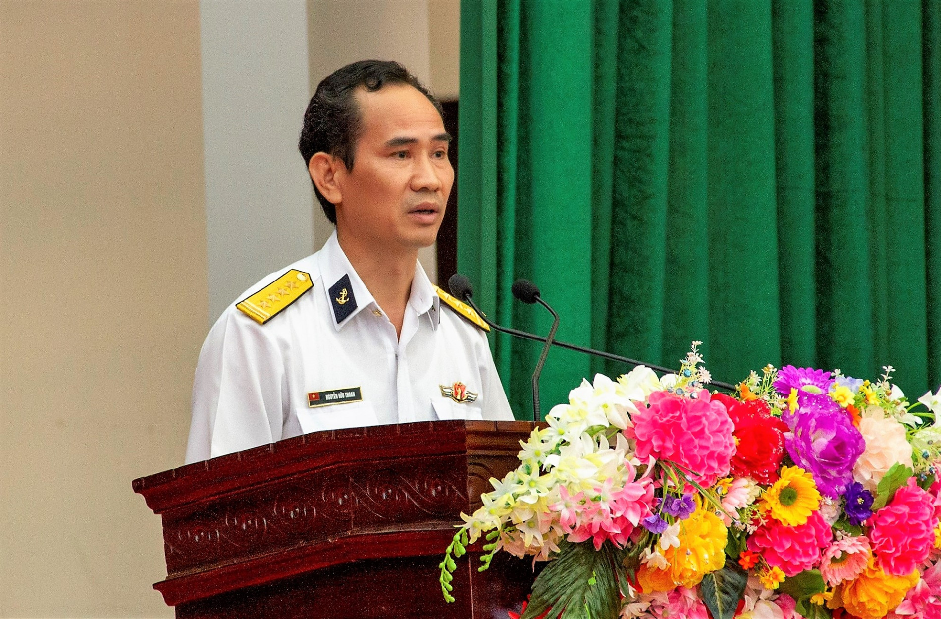 Tạp chí Biển Việt Nam mang Tết sớm đến với cán bộ, chiến sĩ Hải quân và Nhân dân ở Tây Nam