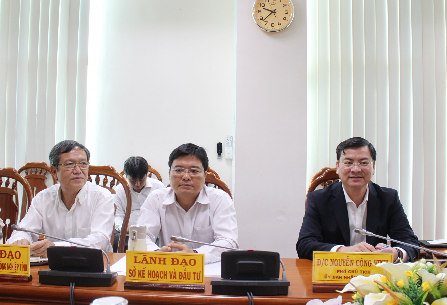 ông Nguyễn Công Vinh Phó Chủ tịch UBND tỉnh tiếp và làm việc với Đoàn công tác của Văn phòng JICA Việt Nam.