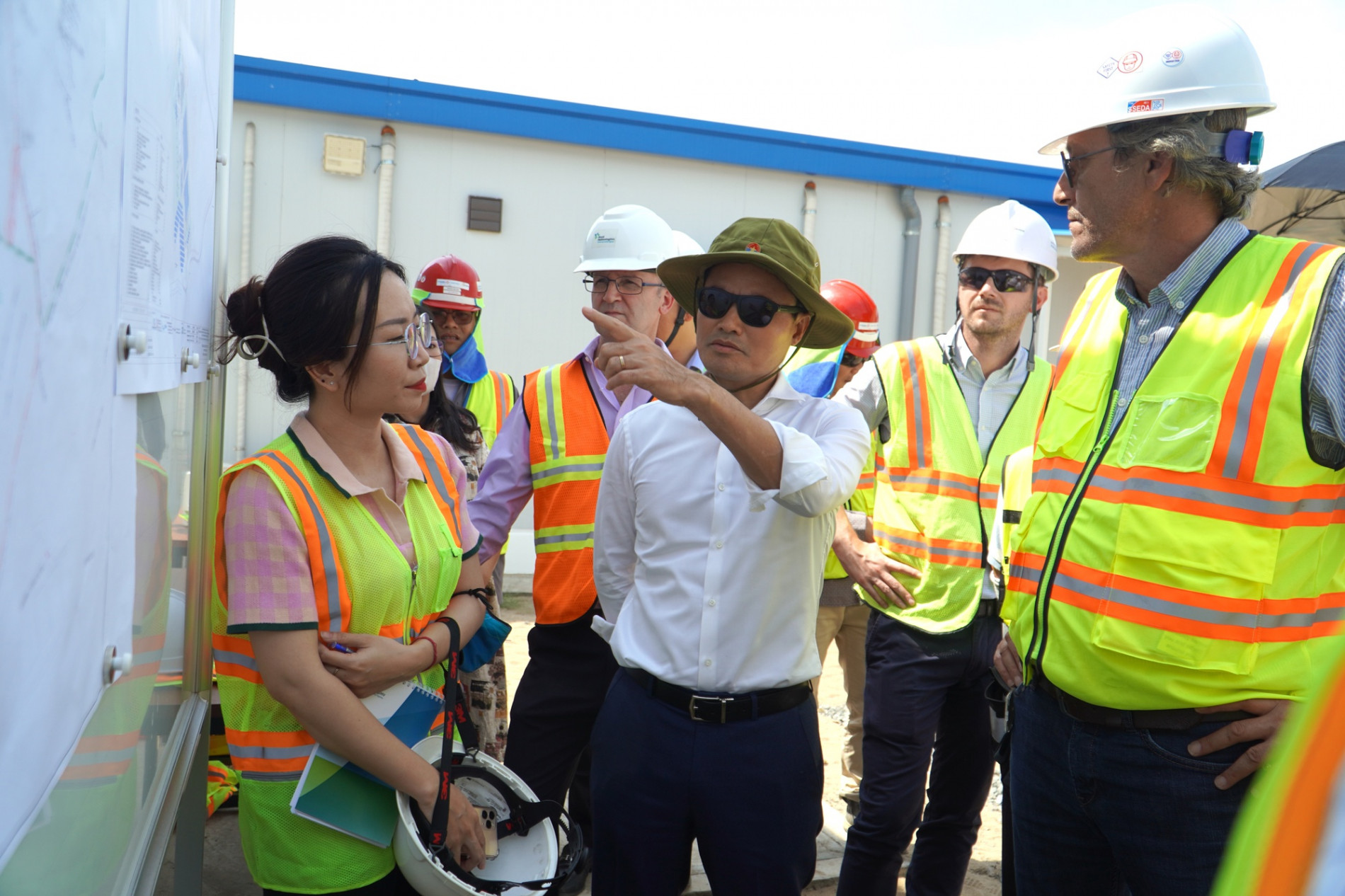 Lãnh đạo UBND TP HCM kiểm tra nhà máy xử lý nước thải Nhiêu Lộc - Thị Nghè - Ảnh 3.