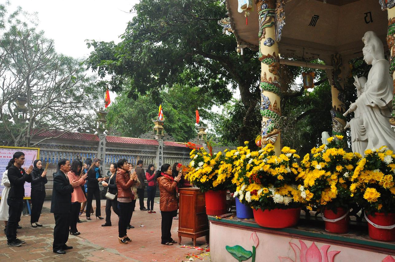 Tại sao người Việt đi chùa đầu năm và những điều cấm kỵ khi đi chùa đầu năm   Phong Cách Việt Travel