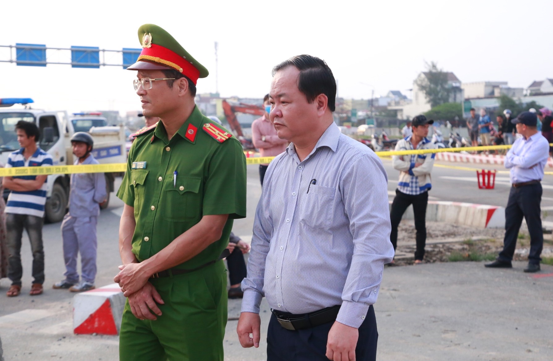 PCT UBND tỉnh Nguyễn Hồng Quang chỉ đạo tại hiện trường