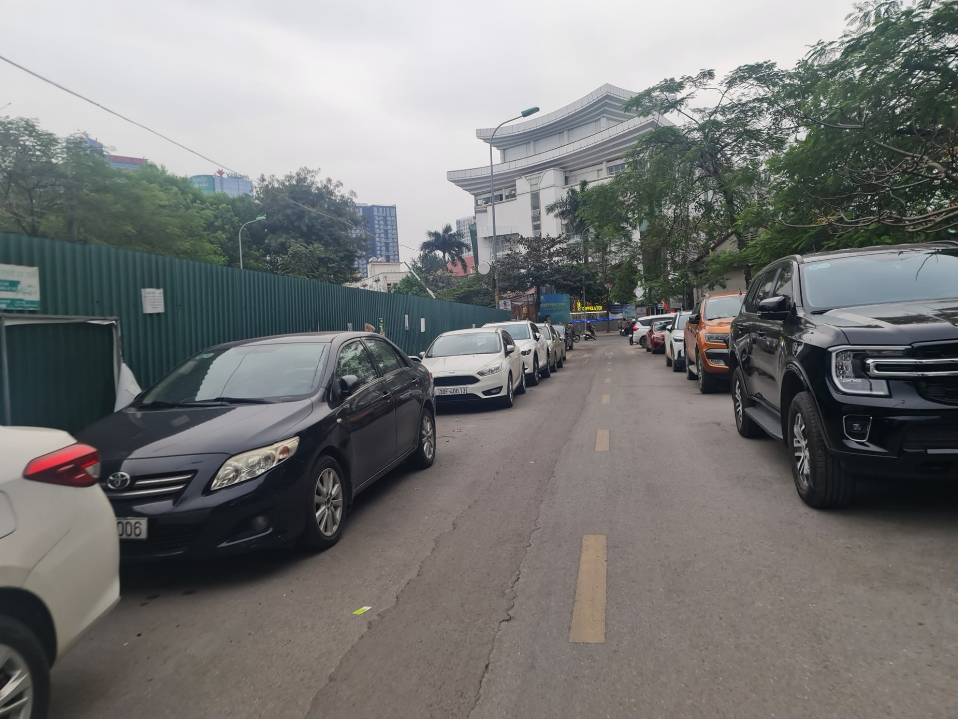 Vỉa hè Hà Nội sạch bóng ô tô: Người dân bất ngờ ảnh 11