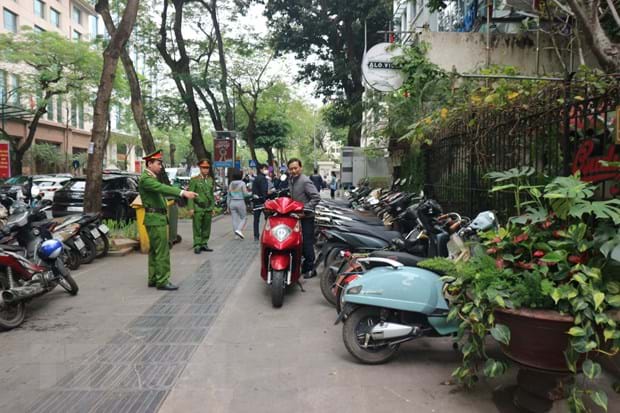 Quản lý vỉa hè tại Hà Nội: Cần thực chất, tránh bệnh hình thức