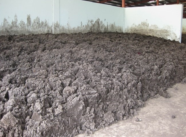 Bùn thải công nghiệp cần được quản lý nghiêm ngặt