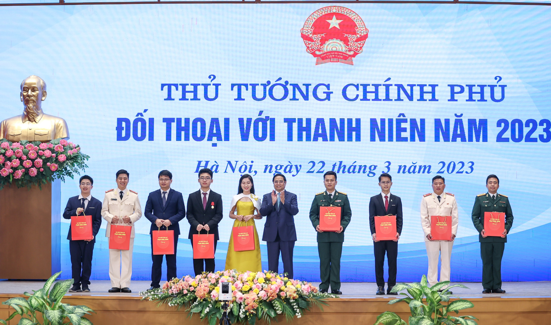Thủ tướng gửi thông điệp '5 tiên phong' tới 20 triệu thanh niên Việt Nam - Ảnh 8.
