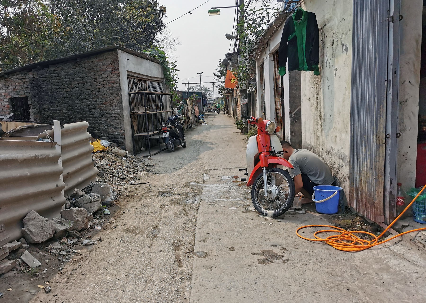 Cận cảnh đường nối Phạm Hùng - Lê Đức Thọ đang xây dựng ở quận Nam Từ Liêm