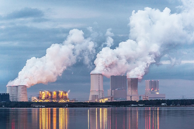 Các ngành công nghiệp nặng đang phát lượng khí thải c