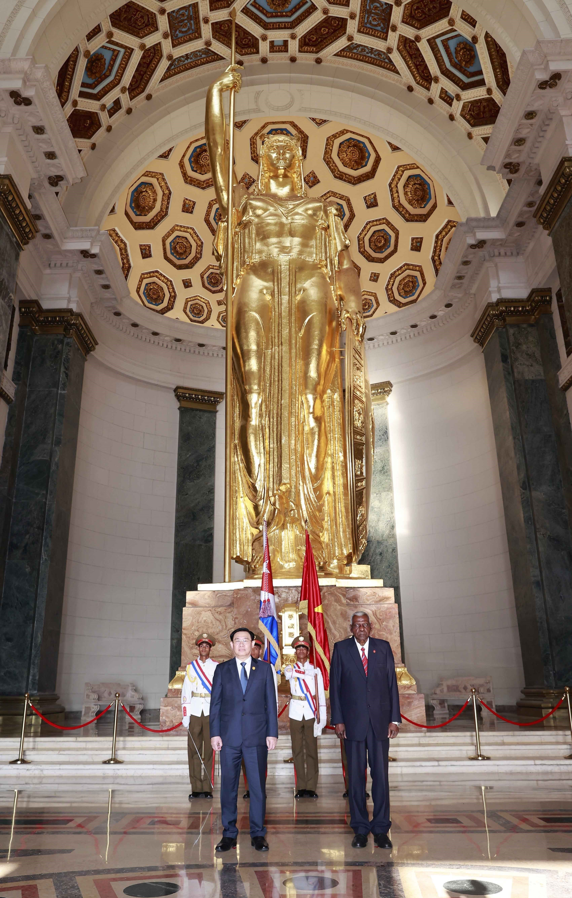 Chủ tịch Quốc hội Vương Đình Huệ hội đàm chính thức với Chủ tịch Quốc hội Cuba - Ảnh 7.