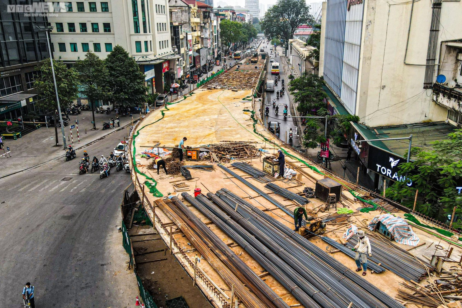Cầu chữ C 150 tỷ đồng ở Hà Nội dần lộ diện, dự kiến thông xe tháng 6/2023 - 13