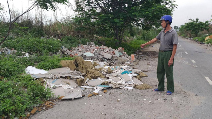 Báo động nạn đổ trộm chất thải vào khu công nghiệp, đô thị mới ở TP Hạ Long 7
