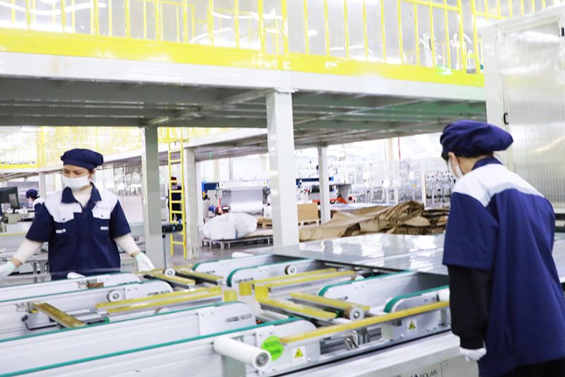 Dây chuyền sản xuất của Công ty TNHH JA Solar Việt Nam (KCN Quang Châu)
