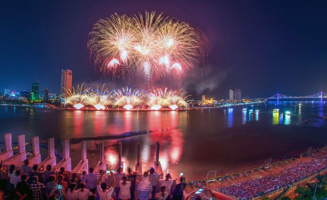 Tận hưởng Đà Nẵng cùng bữa tiệc pháo hoa DIFF 2023 và chuỗi lễ hội mùa hè rộn ràng