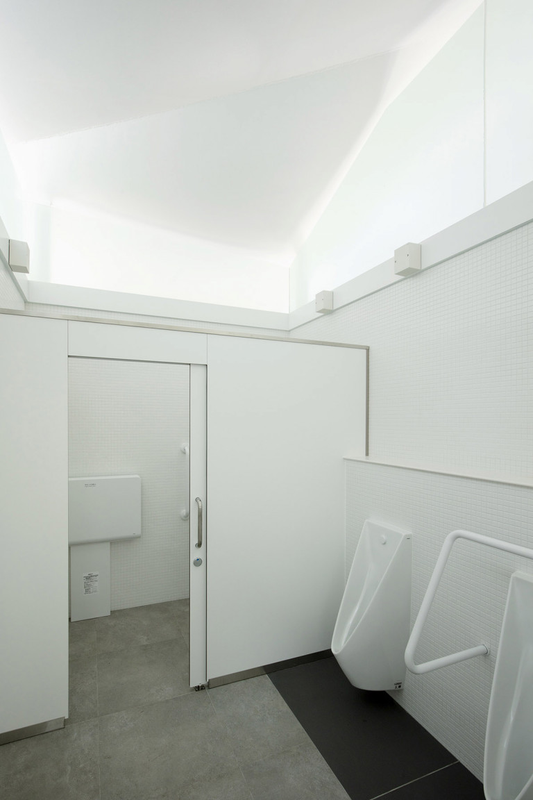 Những nhà vệ sinh công cộng ở Tokyo do 4 kiến trúc sư Nhật Bản từng đoạt giải Pritzker thiết kế - Tạp chí Kiến Trúc