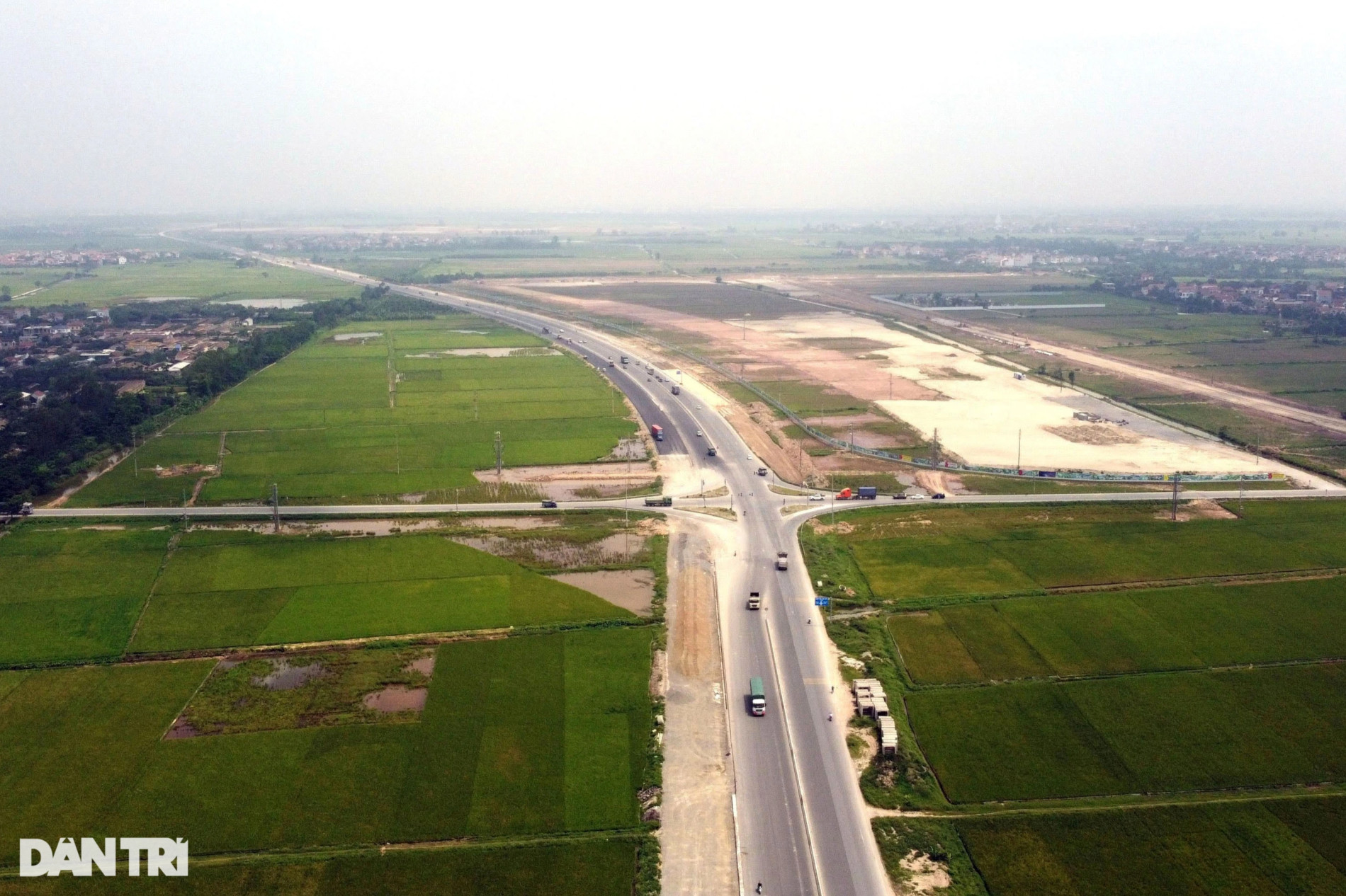 Loạt khu công nghiệp khởi công trên đường nối 2 cao tốc qua Hưng Yên - 1