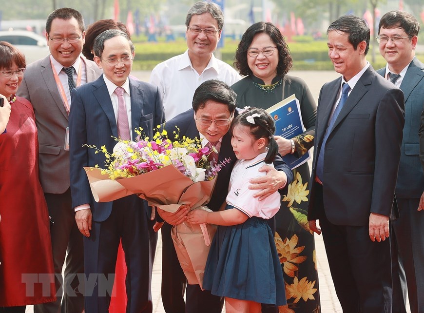 Hình ảnh Thủ tướng dự lễ phát động phong trào cả nước thi đua học tập | Giáo dục | Vietnam+ (VietnamPlus)