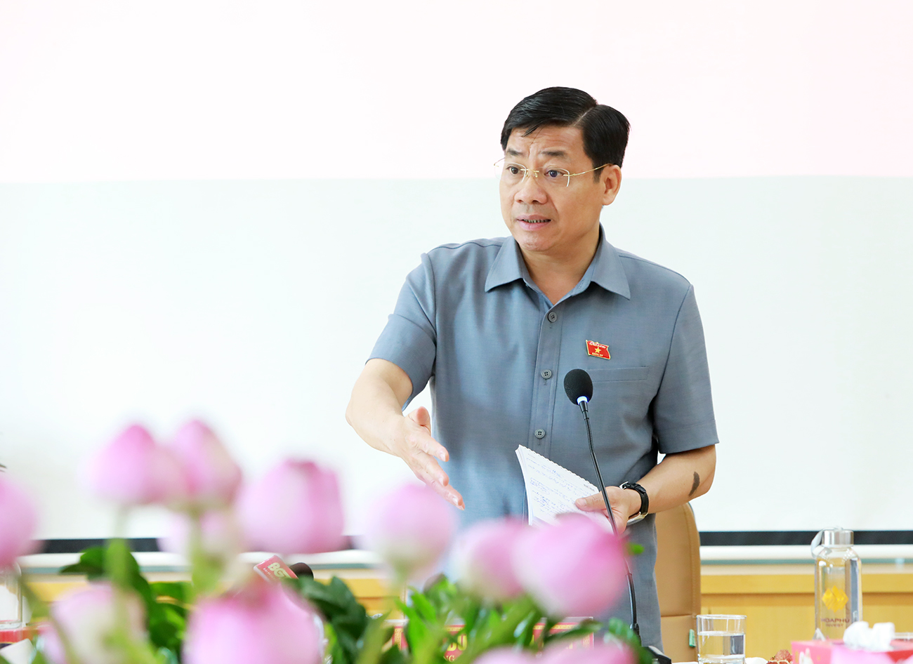 Đoàn đại biểu Quốc hội tỉnh Bắc Giang khảo sát tình hình đầu tư, sản xuất kinh doanh tại Khu công nghiệp Hòa Phú