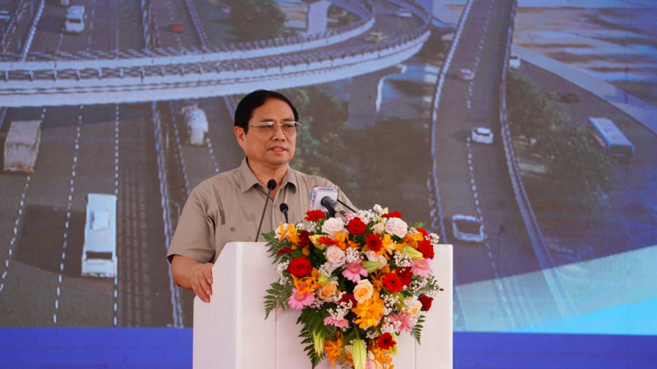 Thủ tướng Chính phủ Phạm Minh Chính chủ trì khởi công 3 dự án trọng điểm - Ảnh 1.