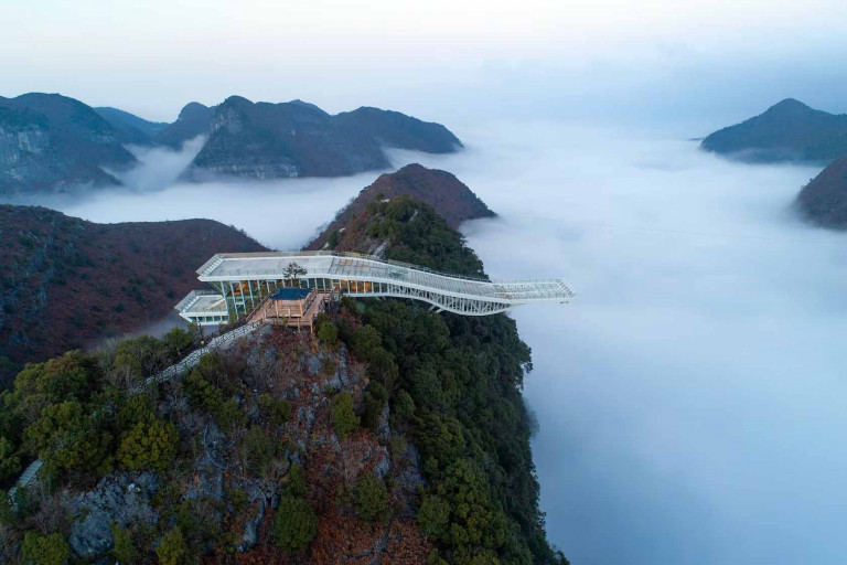 Công trình thách thức trọng lực giữa biển mây ở Trung Quốc - Tạp chí Kiến Trúc