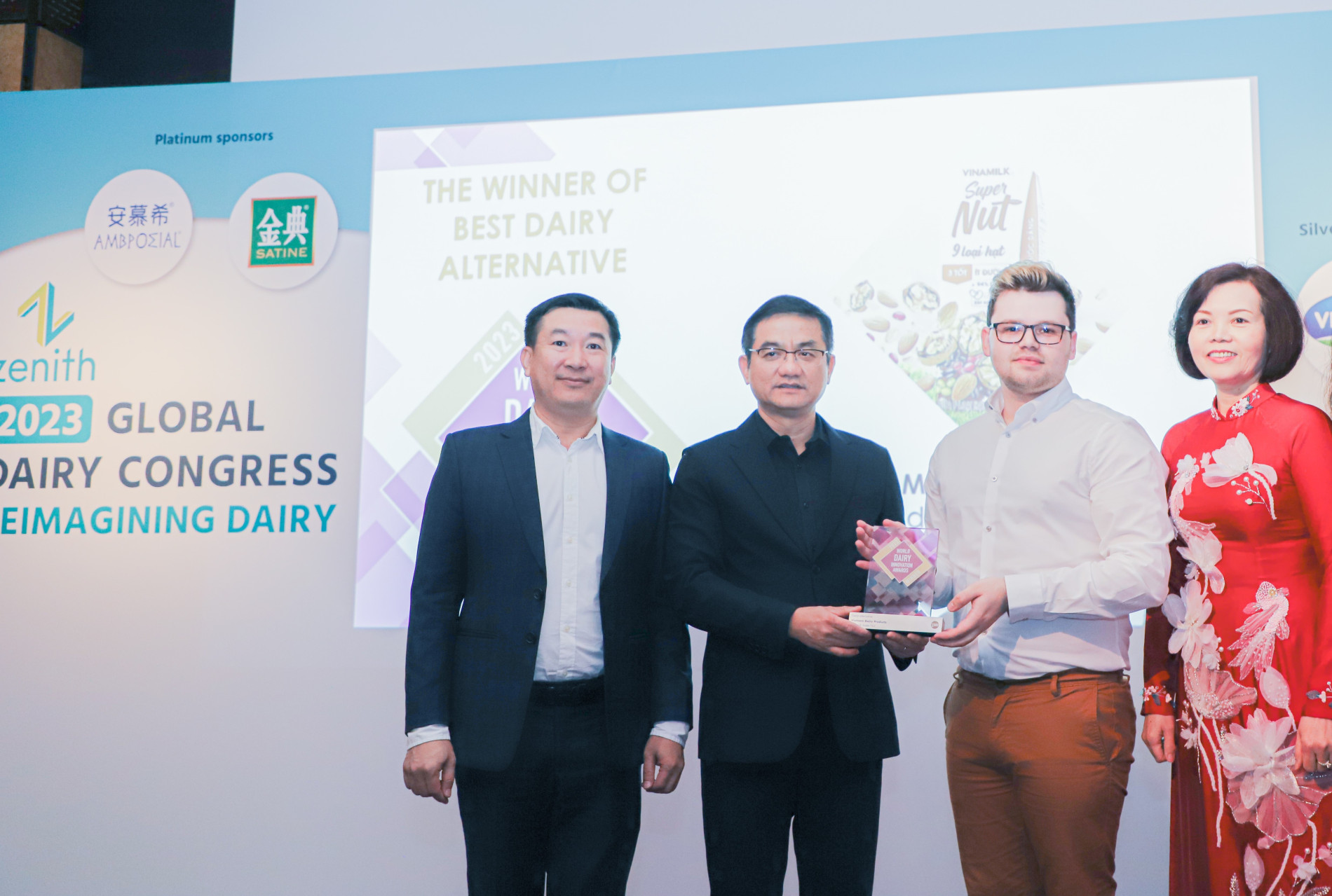 Vinamilk nhận giải thưởng lớn tại hội nghị sữa toàn cầu
