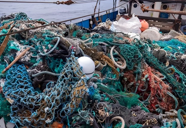 Ngư cụ chiếm tỉ lệ lớn rác thải nhựa bị rò rỉ vào đường thủy tại Việt Nam