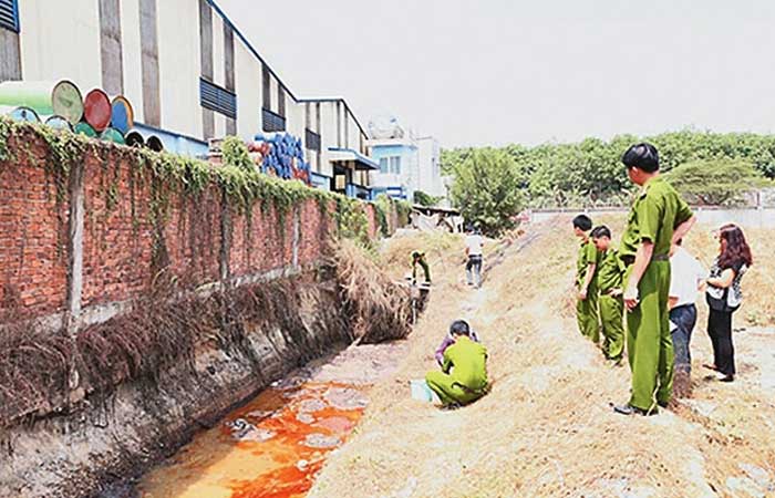 Phạt Công ty CP Phát triển đầu tư xây dựng Việt Nam 672 triệu đồng vì xả thải vào môi trường -0