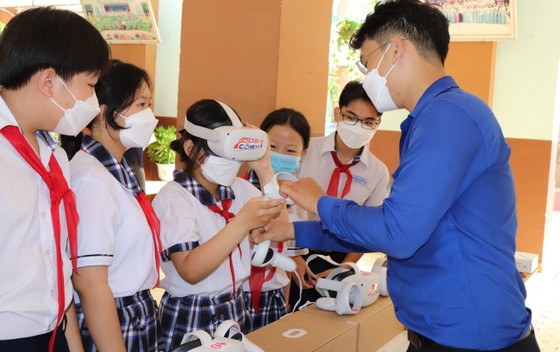 SAWACO tuyên truyền về tác hại của việc sử dụng nước ngầm đến học sinh Trường THCS Tam Đông 1, huyện Hóc Môn, TPHCM