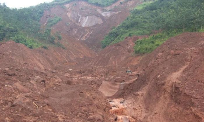 Trong 6 giờ tới, nguy cơ cao xảy ra sạt lở đất trên sườn dốc tại một số huyện thuộc tỉnh Sơn La, Lai Châu và Điện Biên.
