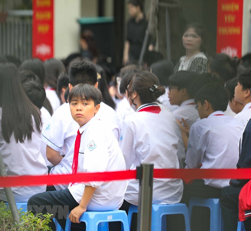 Hà Nội tưởng niệm các nạn nhân tử vong trong vụ cháy chung cư mini | Xã hội | Vietnam+ (VietnamPlus)