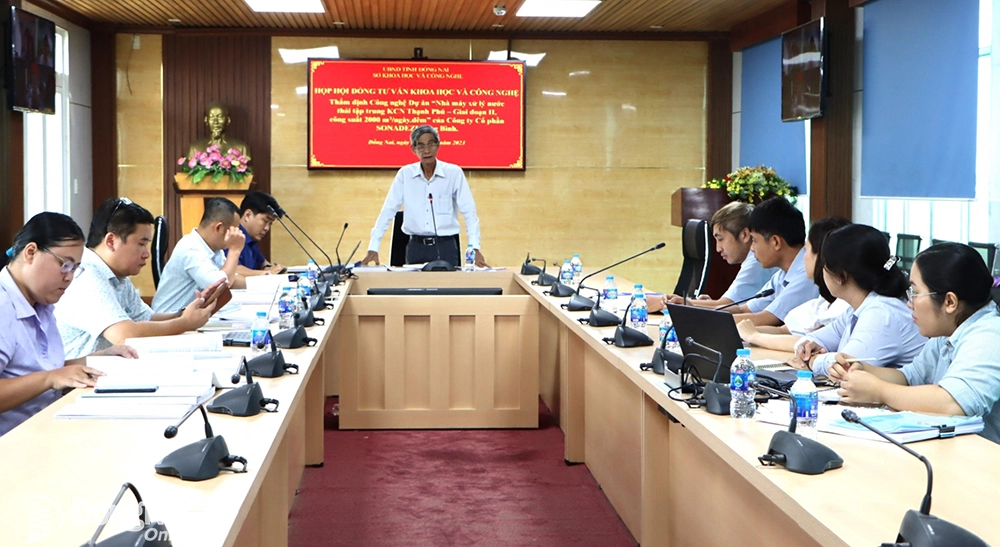 Phó giám đốc Sở KH-CN Đoàn Tấn Đạt, Chủ tịch Hội đồng thẩm định kết luận buổi làm việc&#xD;&#xA;