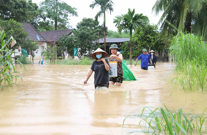 Mưa lũ gây nhiều thiệt hại về người, tài sản ở Bắc Bộ, Trung Bộ | Xã hội | Vietnam+ (VietnamPlus)