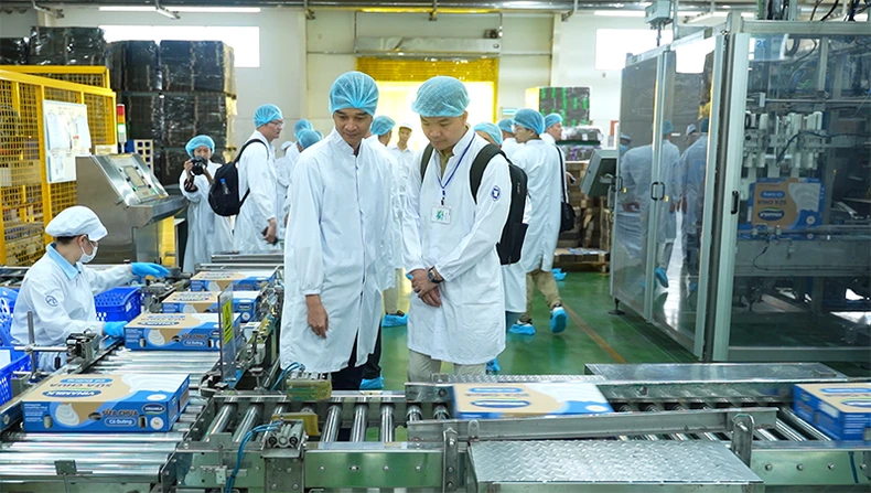 Vinamilk hợp tác với 2 nhà nhập khẩu, phân phối sữa và nông sản lớn của Trung Quốc đưa sữa chua “made in Vietnam” đến thị trường tỷ dân ảnh 3