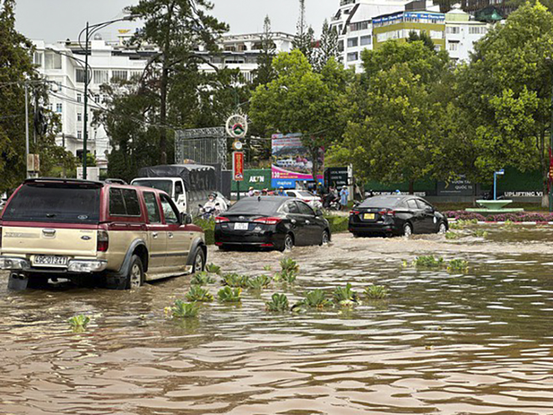 Ngập lụt, sạt lở do mưa, lũ tại các đô thị - Thực trạng và giải pháp