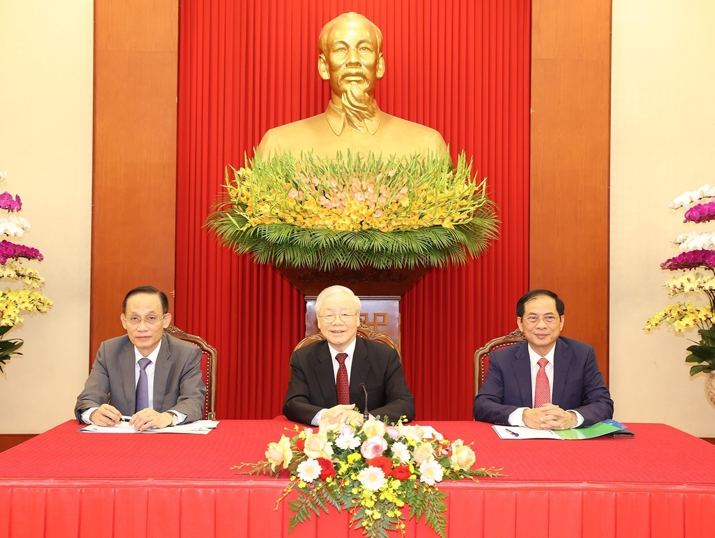 Tổng Bí Thư Nguyễn Phú Trọng điện đàm với Tổng thống Pháp Emmanuel Macron - Ảnh 1.