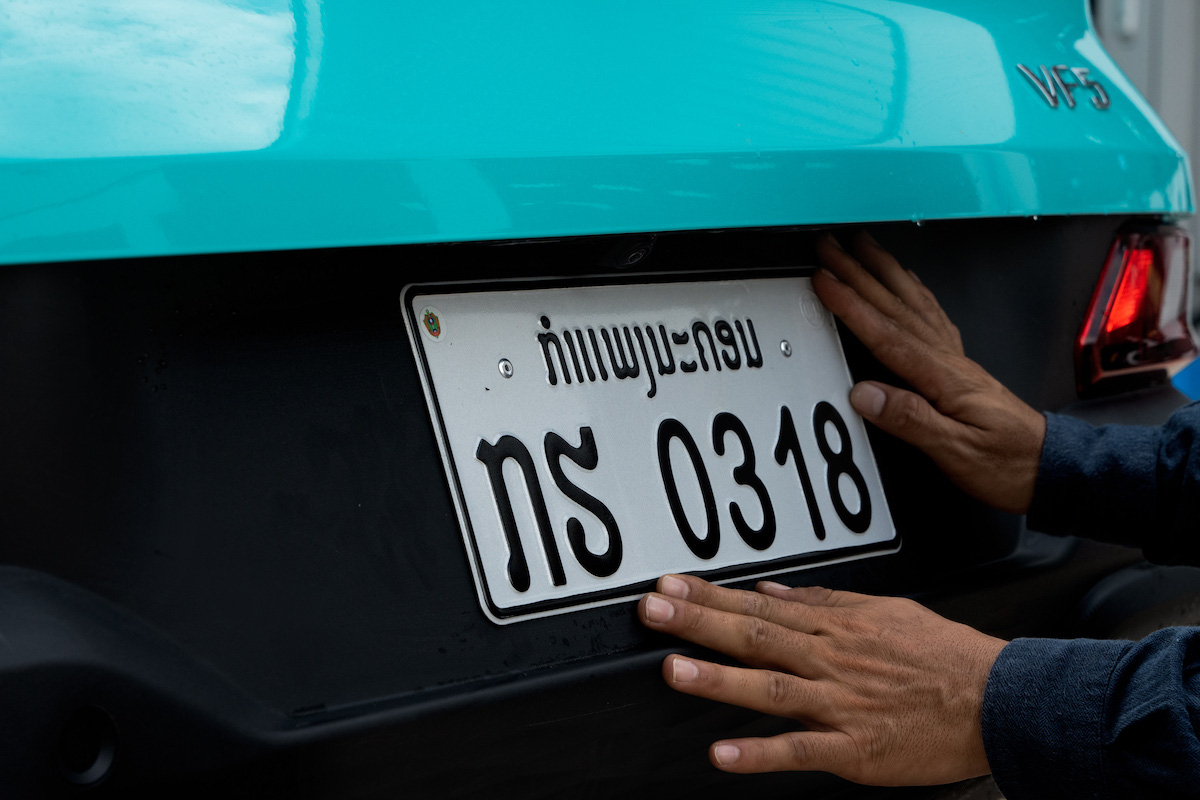 Dàn taxi điện Xanh SM sắp lăn bánh tại thủ đô Viêng Chăn (Lào). Ảnh: Đ.H