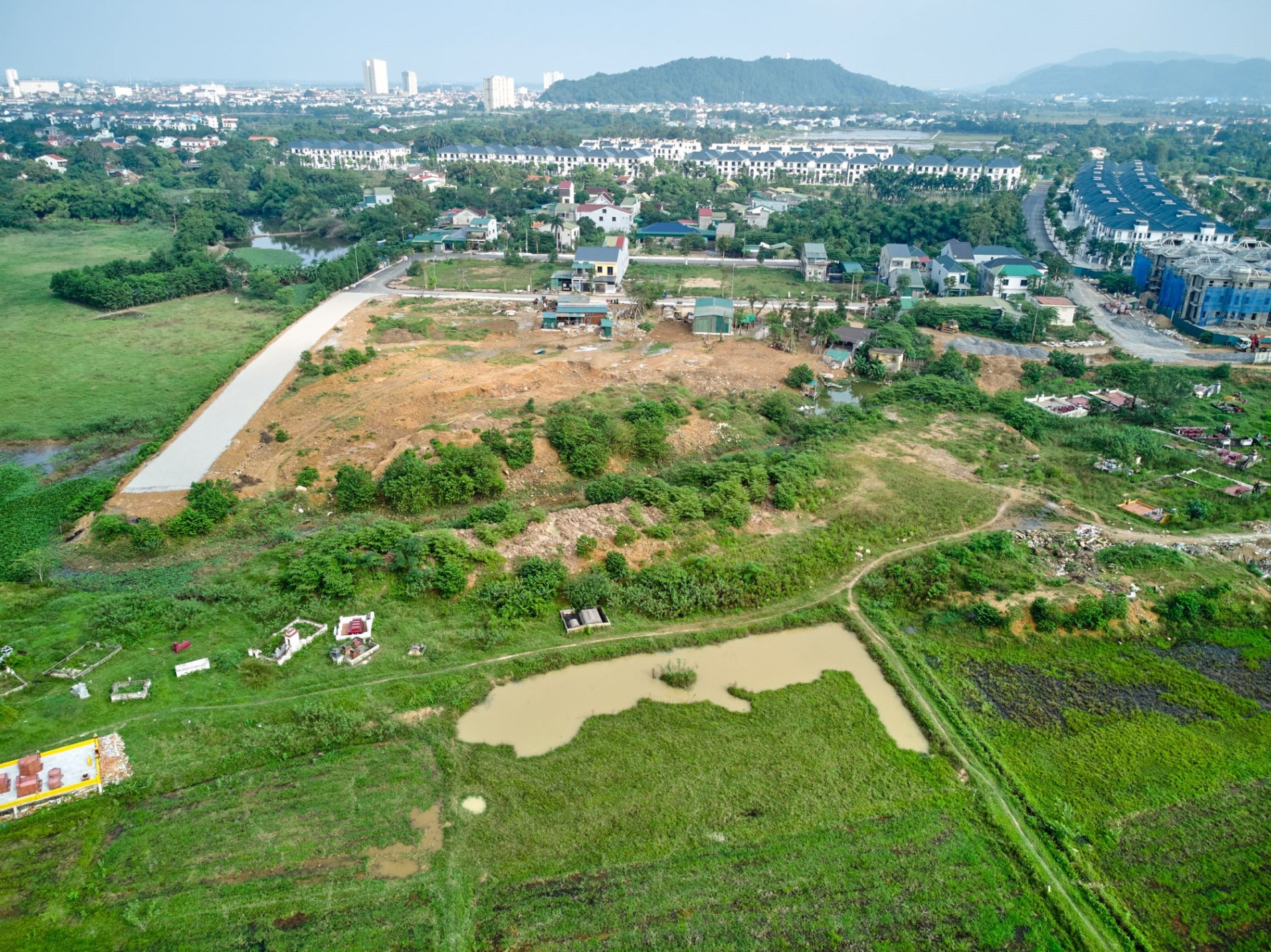 Toàn cảnh khu đất Ecopark sắp làm khu đô thị ven sông Vinh