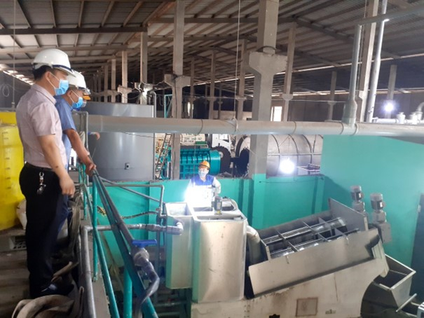 Sở Tài nguyên và Môi trường kiểm tra hoạt động xử lý chất thải công nghiệp tại thị xã Mỹ Hào 