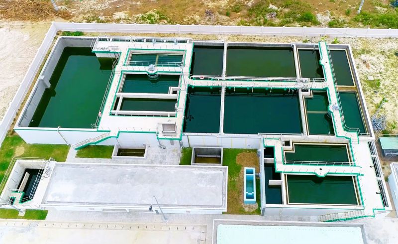 Nhà máy xử lý nước thải KCN Tam Thăng đạt quy chuẩn của Bộ Tài nguyên Môi trường. Ảnh Hoàng Bin.