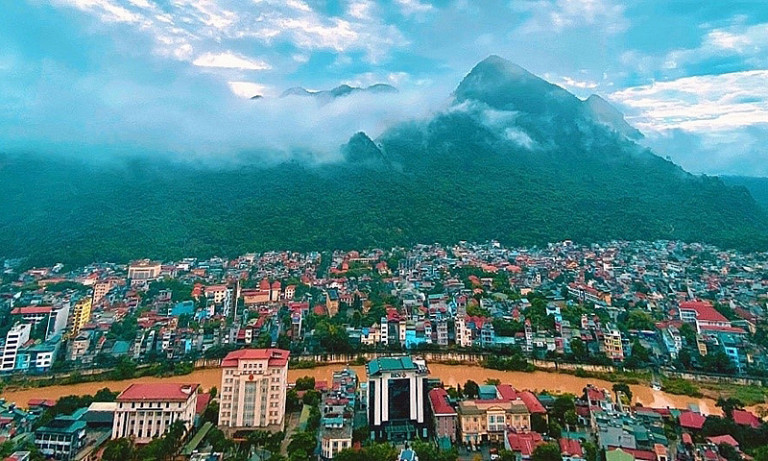 Khai thác cảnh quan tự nhiên trong tạo lập bản sắc kiến trúc đô thị Hà Giang - Tạp chí Kiến Trúc