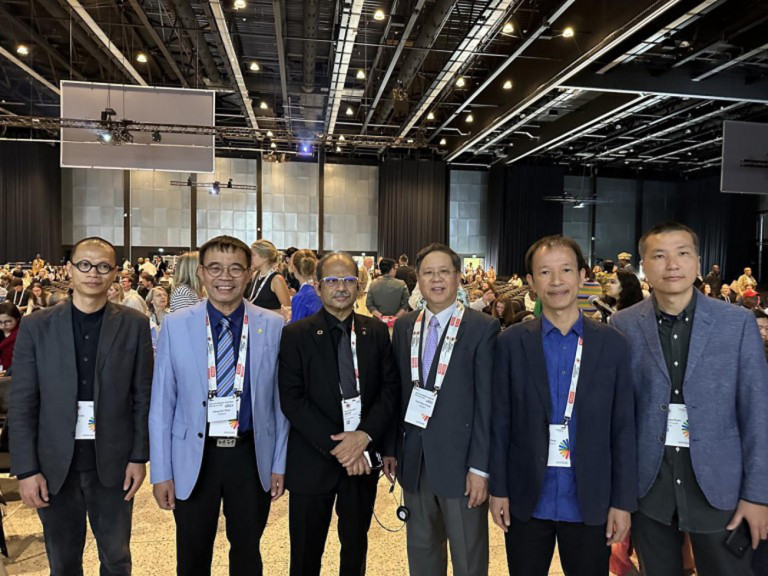 Đoàn Đại biểu Hội KTS Việt Nam tại Đại hội UIA