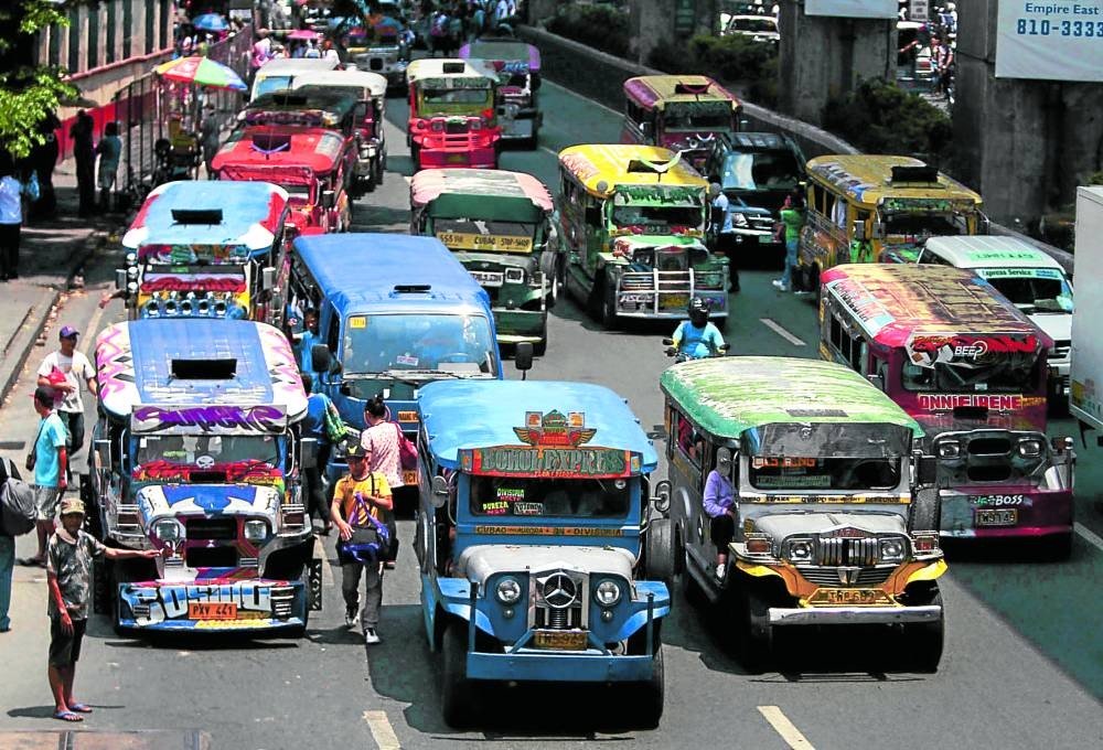 Bài toán tắc nghẽn giao thông ở Philippines: Thêm đường, thêm... rắc rối