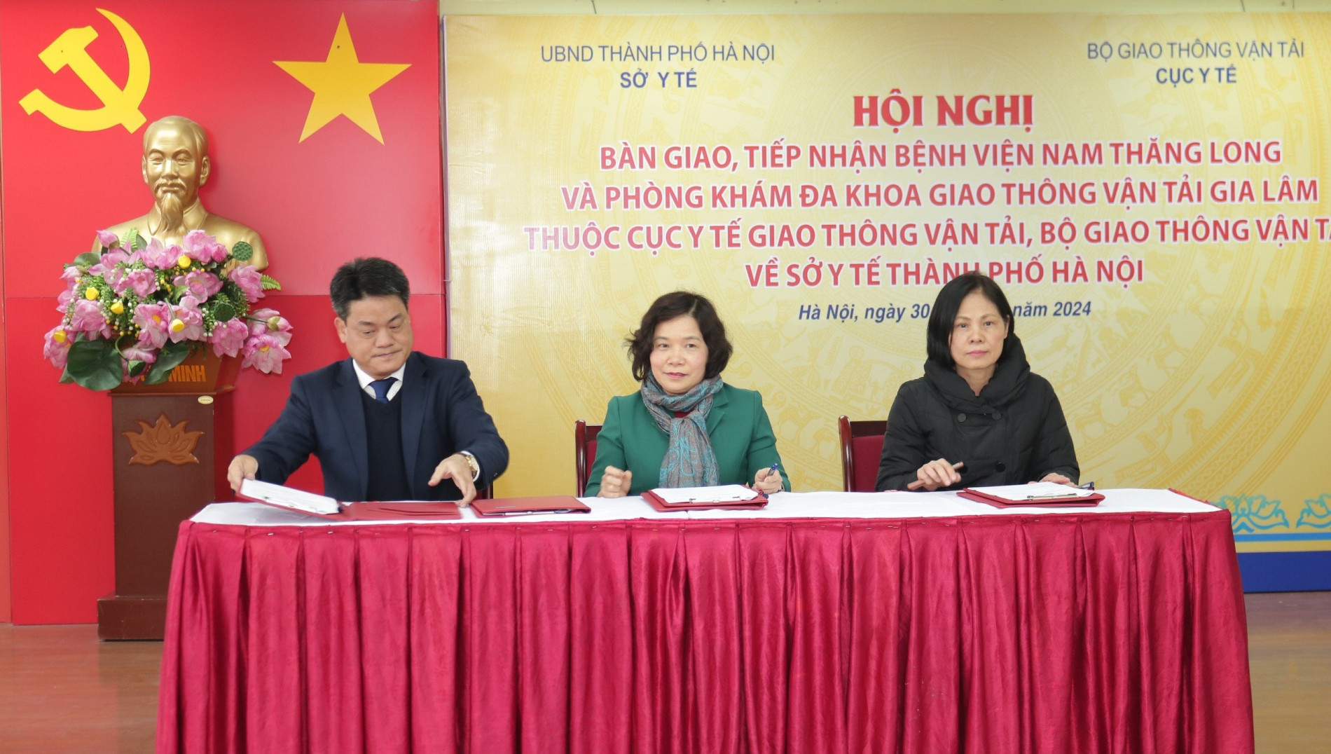 Sở Y tế Hà Nội tiếp nhận 2 cơ sở y tế mới- Ảnh 1.
