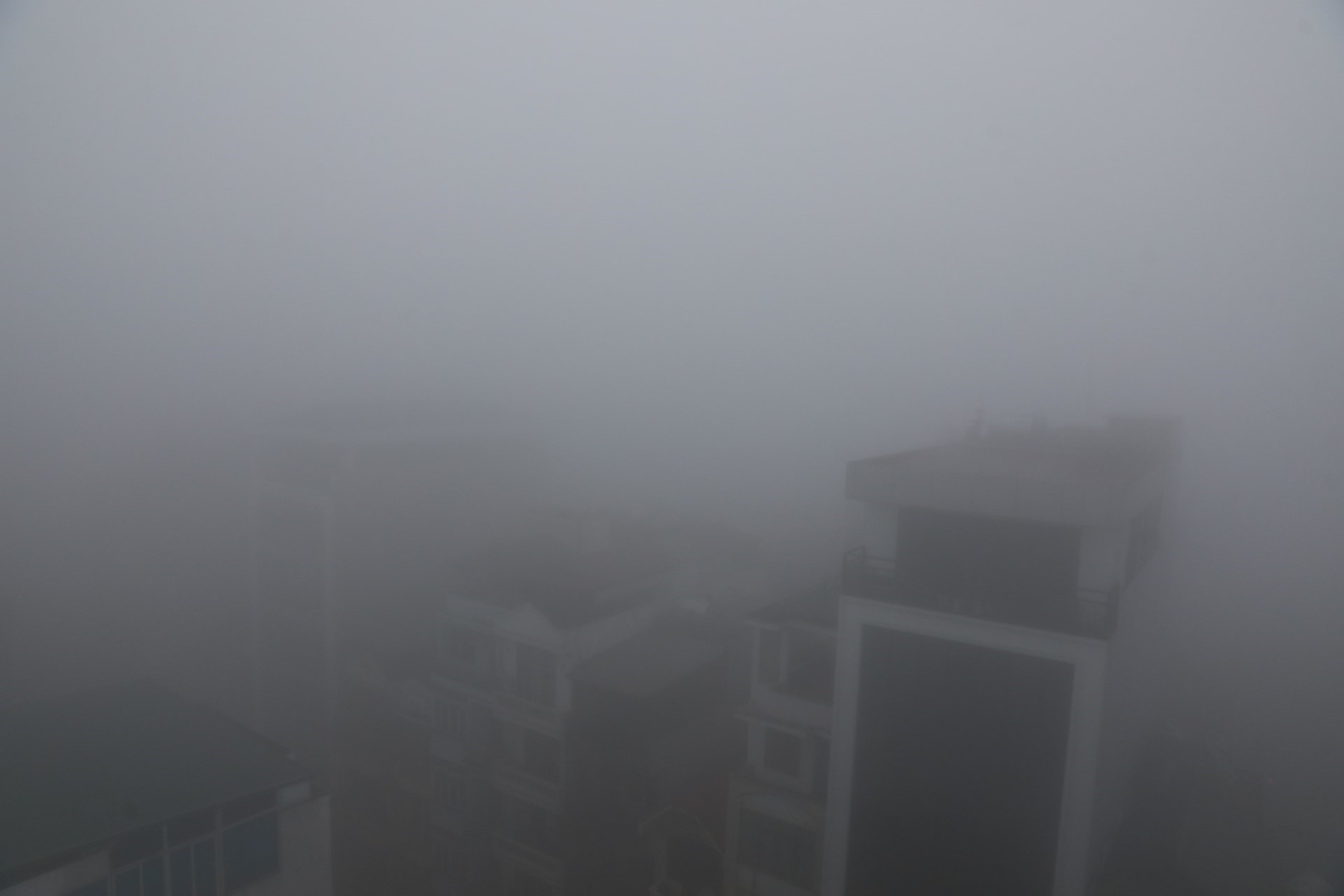 Lý giải nguyên nhân Hà Nội mù mịt trong sương dày đặc - Ảnh 8.