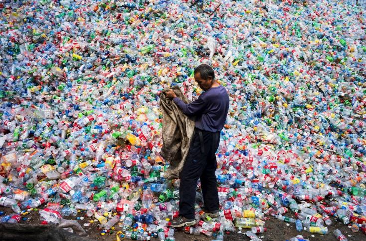 Nhựa và sự khẩn cấp trong bảo vệ môi trường