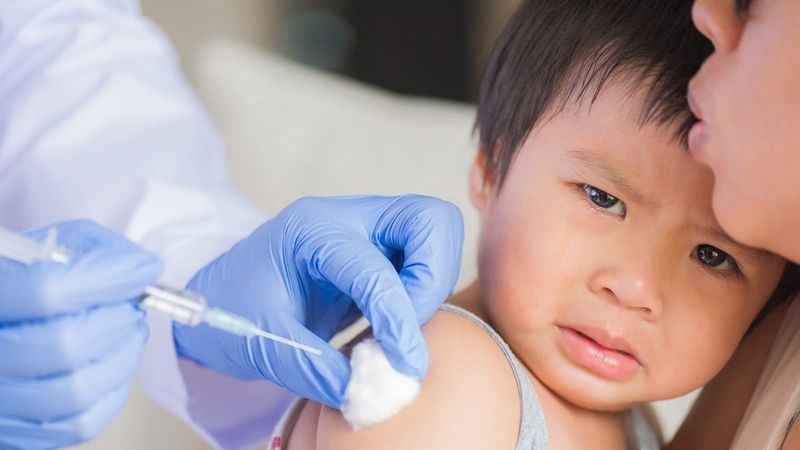 Nhiều dịch bệnh tăng cao, Bộ Y tế khuyến cáo tăng cường tiêm vắc-xin