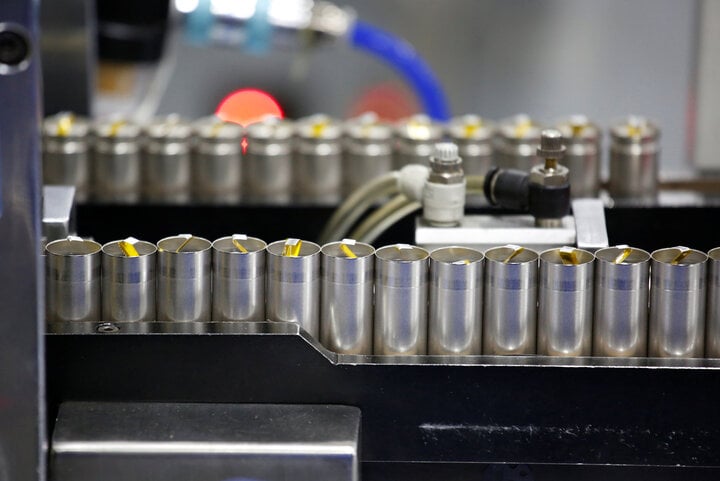 Các nguyên liệu thô thu được sau quá trình tái chế pin có thể được xoay vòng trở lại thành nguyên liệu sản xuất pin mới.