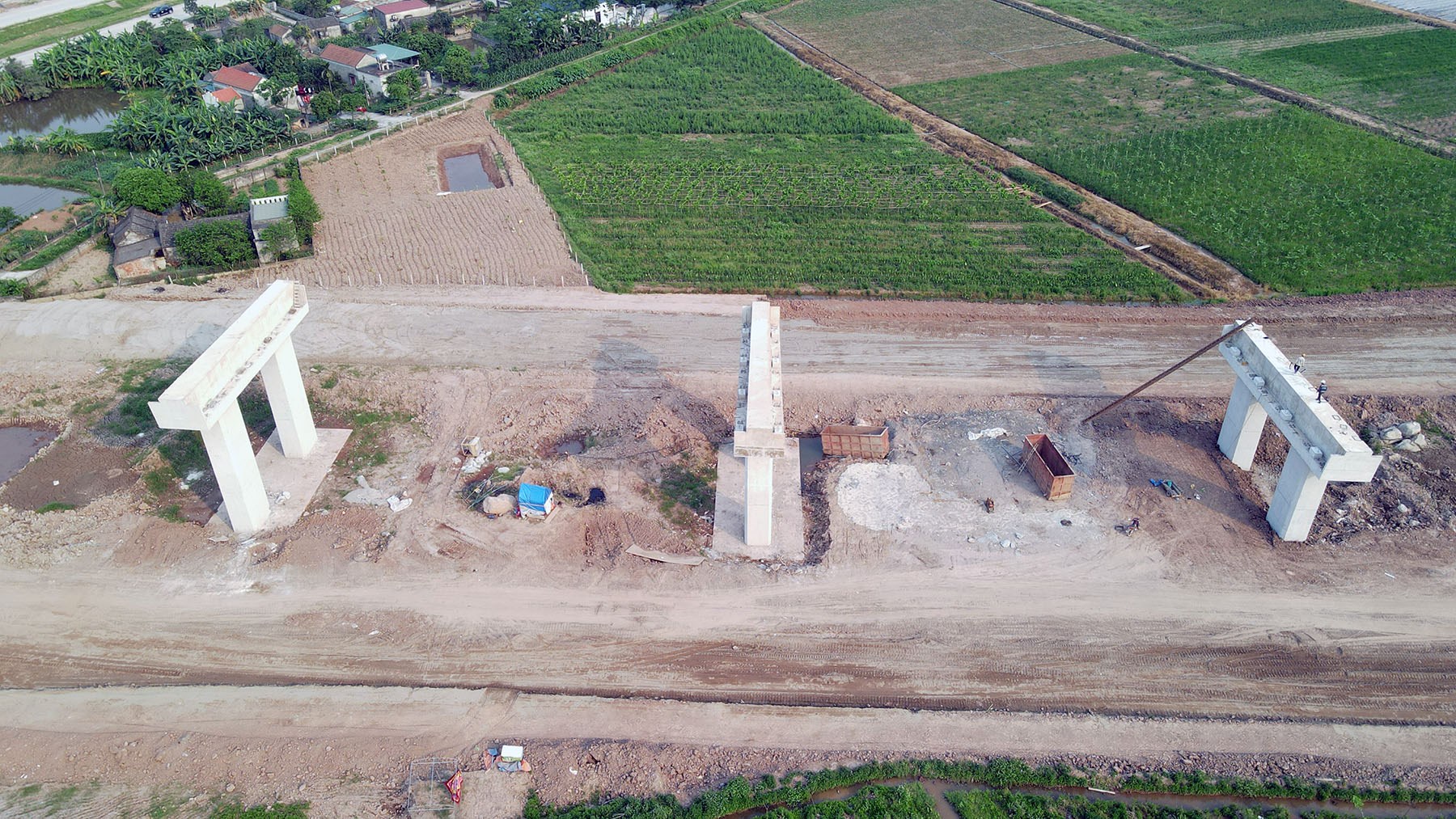 Hình ảnh cầu Tam Tòa nối Nam Định - Ninh Bình sau 7 tháng thi công