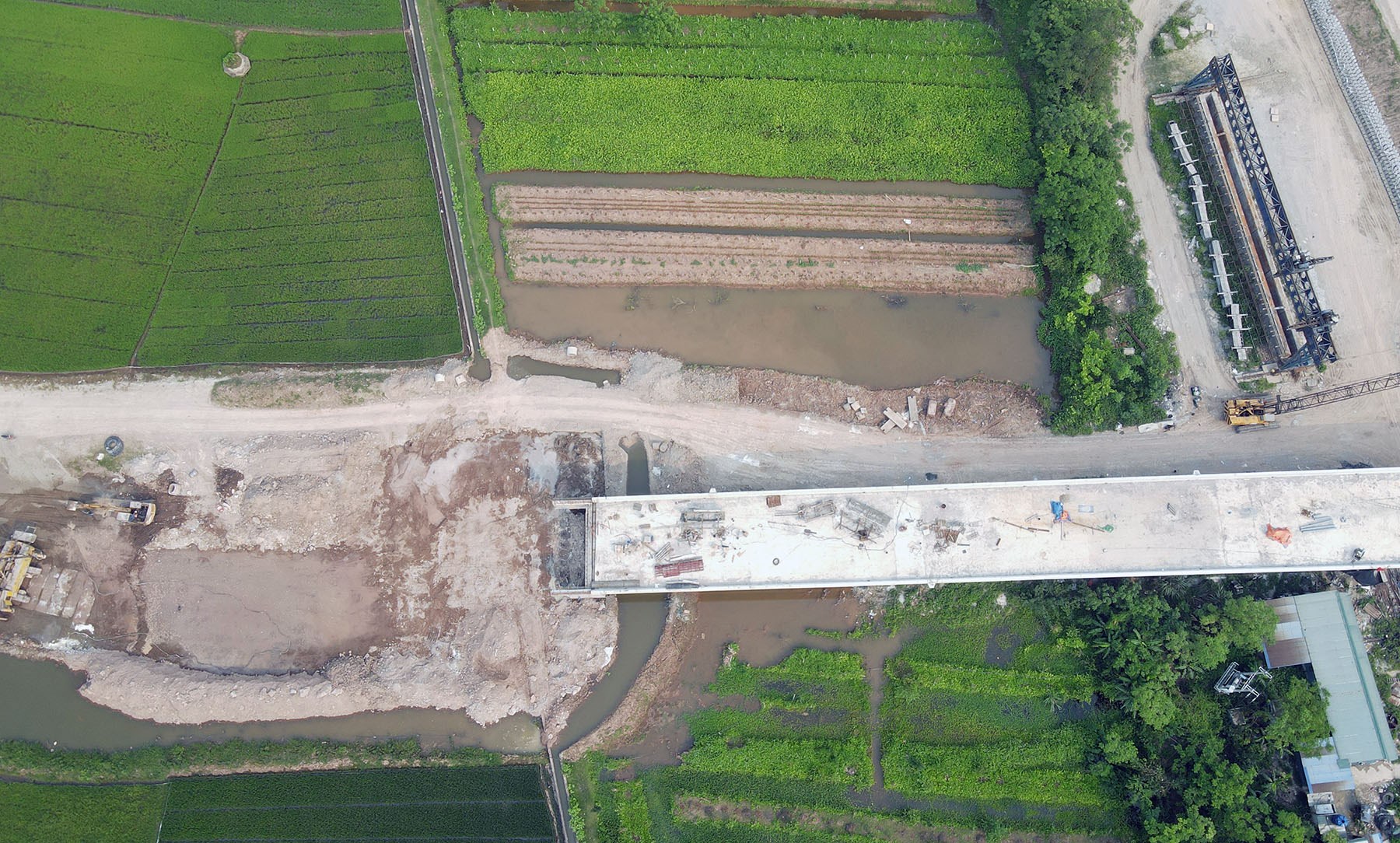 Cầu Bến Mới nối Nam Định - Ninh Bình sau 2 năm thi công