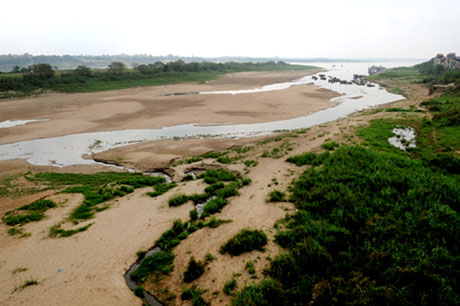 Giảm hơn 90% tải lượng phù sa, hạ lưu sông Hồng suy thoái nghiêm trọng  - Tạp chí Tia sáng