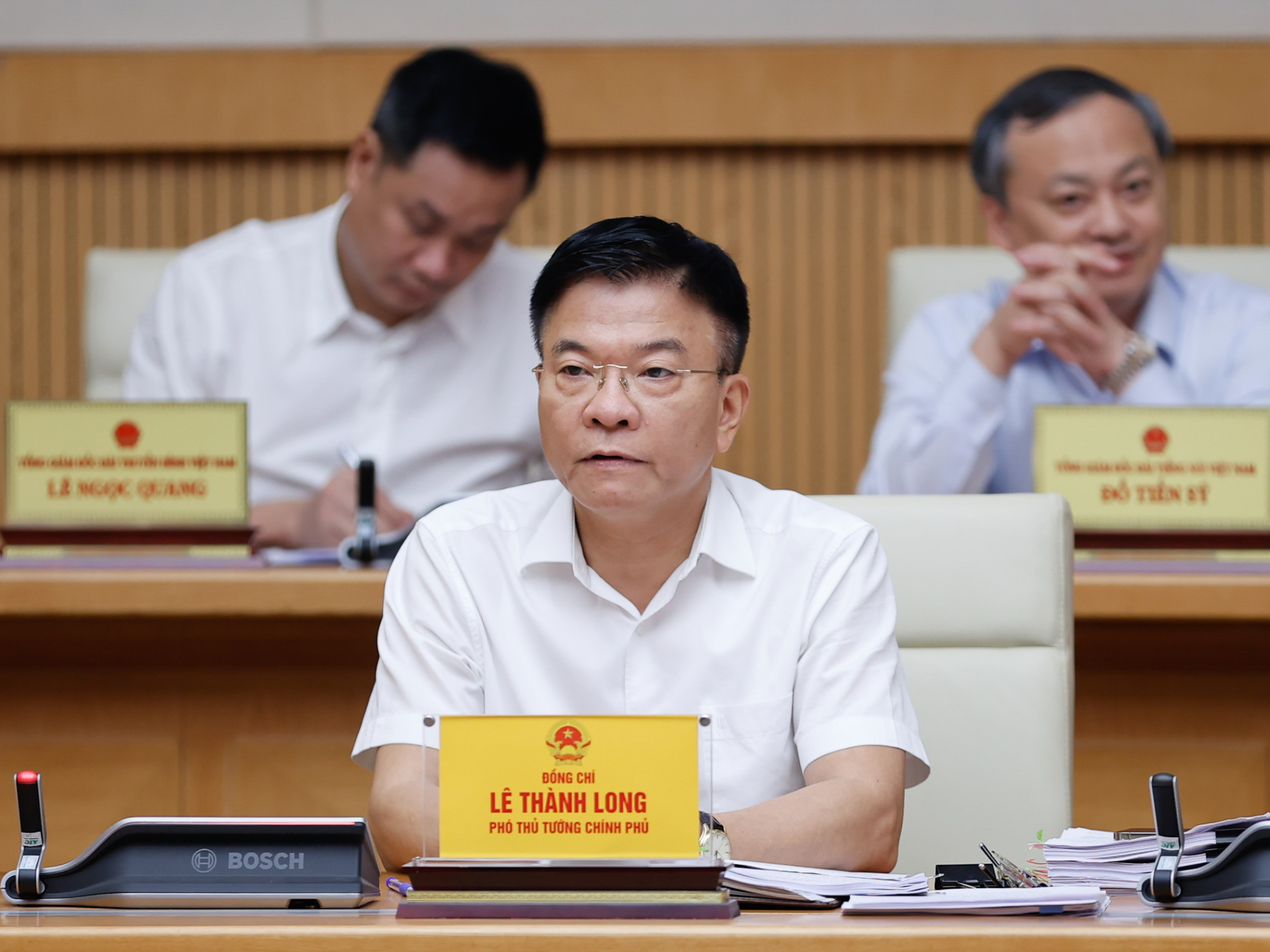 Thủ tướng Phạm Minh Chính: Tập trung tháo gỡ vướng mắc pháp lý để huy động nguồn lực, ưu tiên tăng trưởng- Ảnh 4.